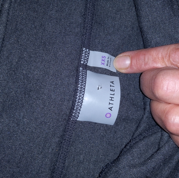 ATHLETA skirt. xxs - Picture 2 of 3
